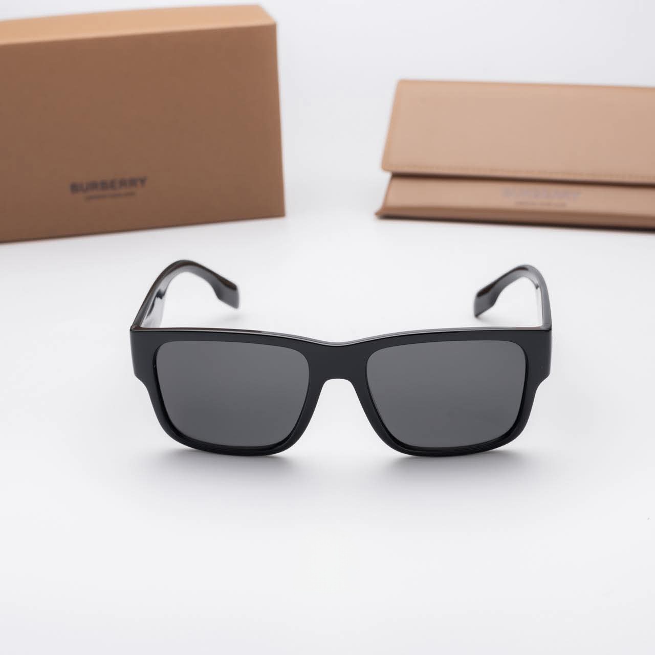 BURBERRY 4358